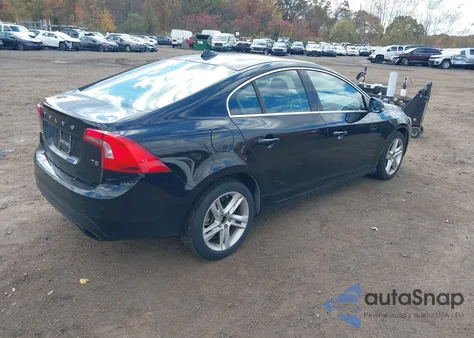 2015 Volvo S60 T5 Premier z USA, uszkodzony, nr VIN YV126MFK3F1344734